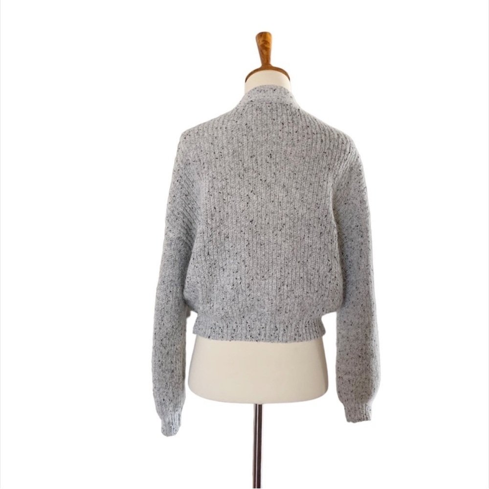 Gray Textured Knit Sweater. medium BB DAKOTA STEVE MADDEN - Picture 2 of 12